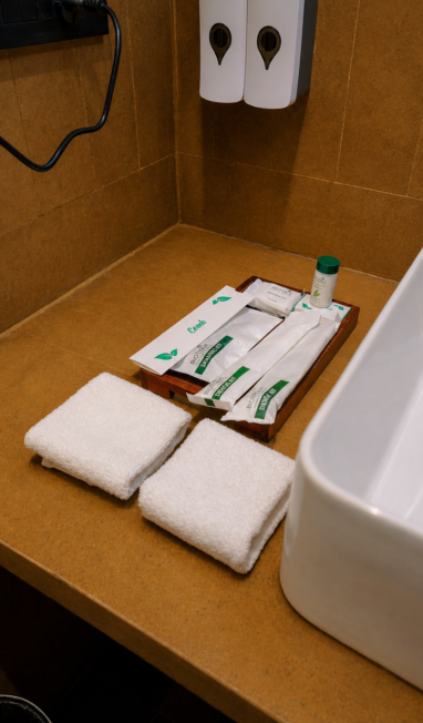 Bathroom Photos (1)