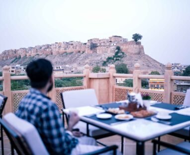 Roof top Restaurant fort View (3)