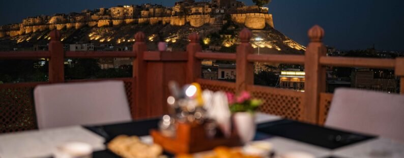 Roof top Restaurant fort View (4)