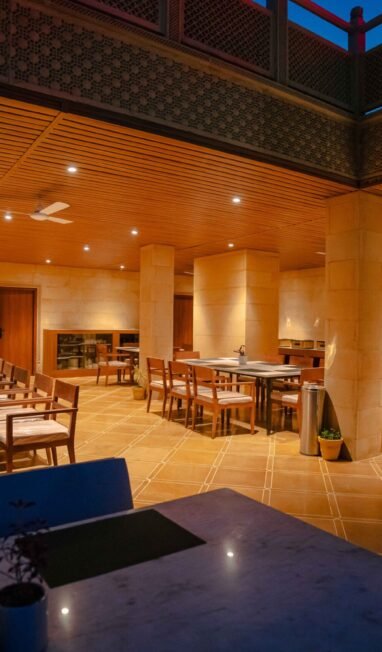 Roof top Restaurant fort View (9)